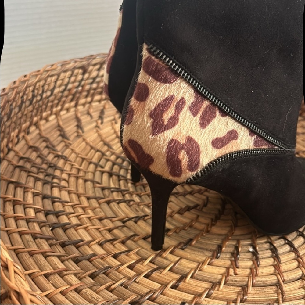 Kelly & Katie Ankle Booties Sz 7 - Picture 2 of 5